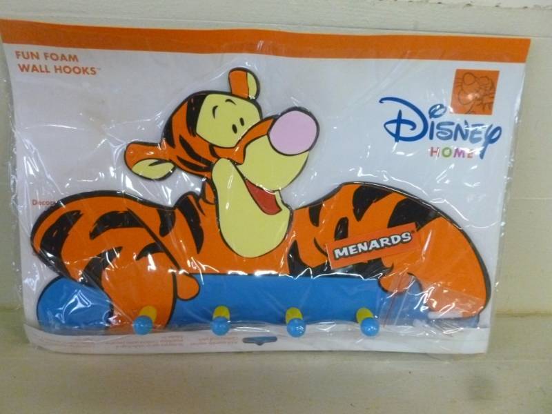 lot 11 image: Disney Wall Hook