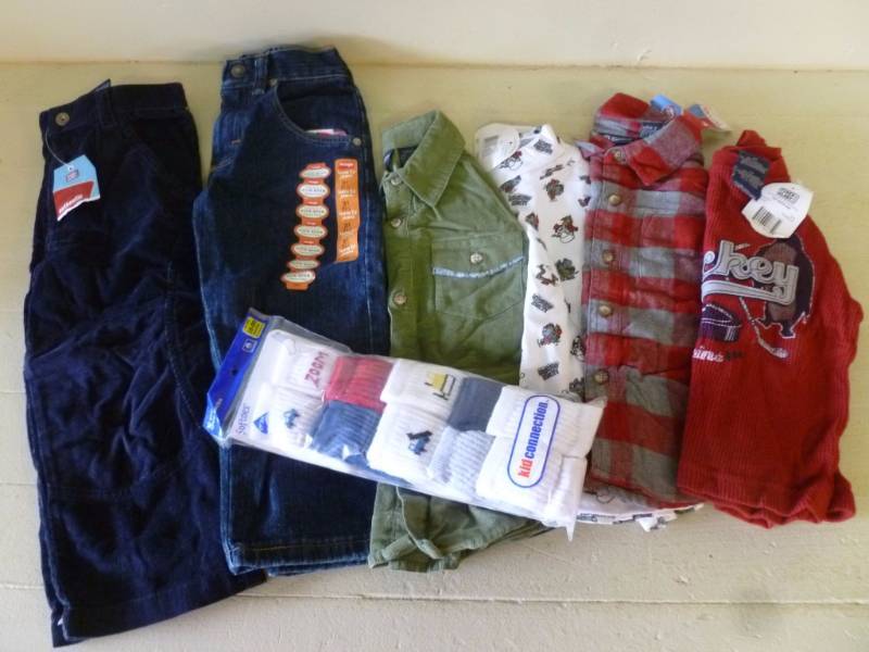 lot 47 image: New Kids Clothes