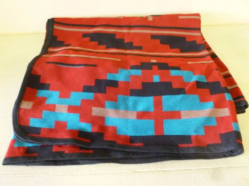 lot 49 image: Southwest Themed Blanket