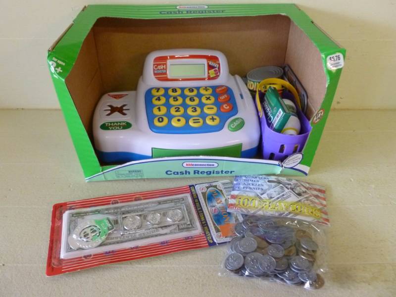 lot 77 image: Kids Toys