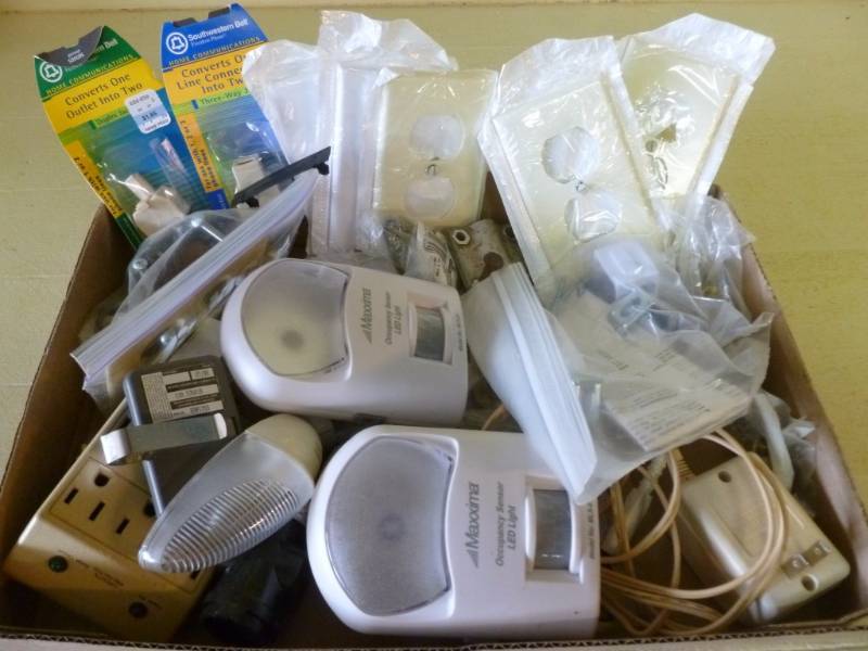 lot 92 image: Electrical Items