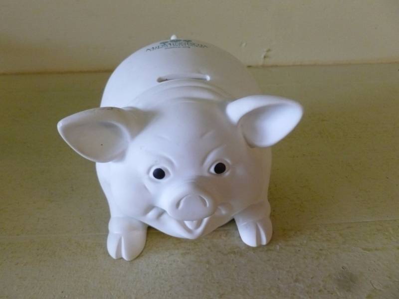 lot 94 image: Pig Bank