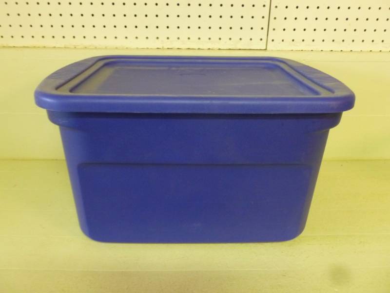 lot 129 image: Storage Tote