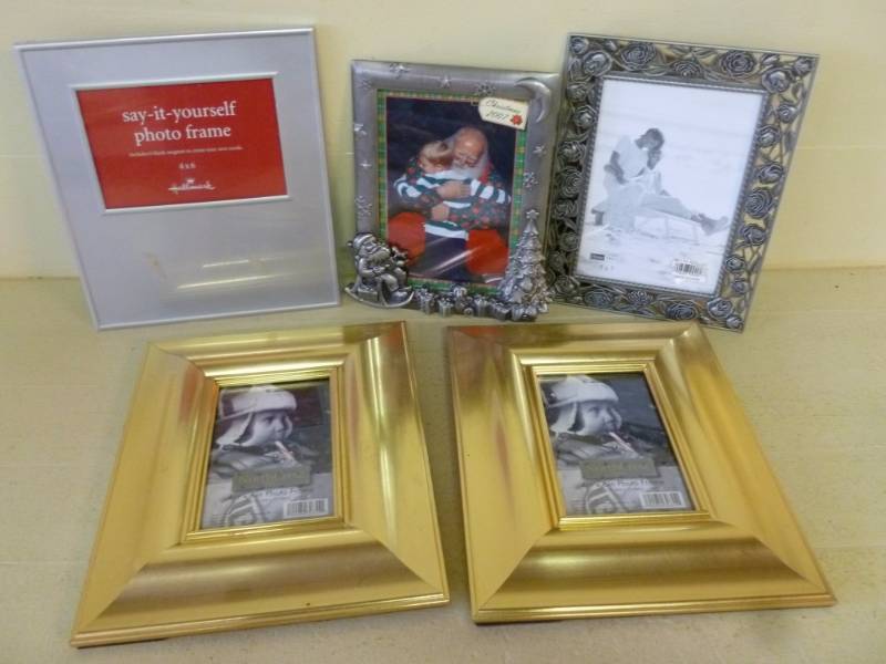 lot 143 image: Picture Frames