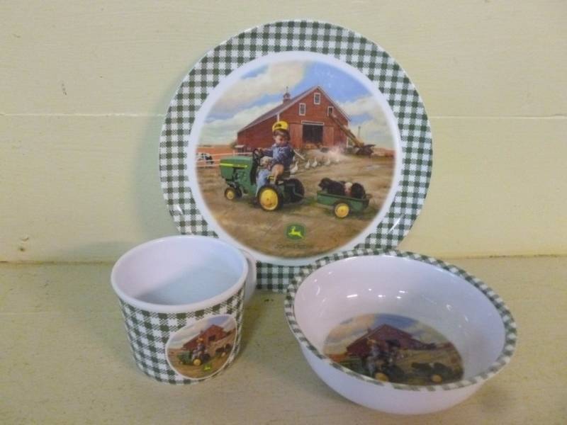 lot 168 image: John Deere Breakfast Set