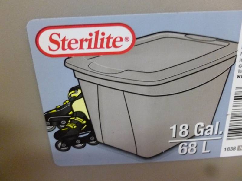 lot 181 image: Storage Tote