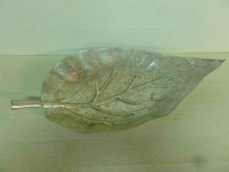 lot 196 image: Hammered Aluminum