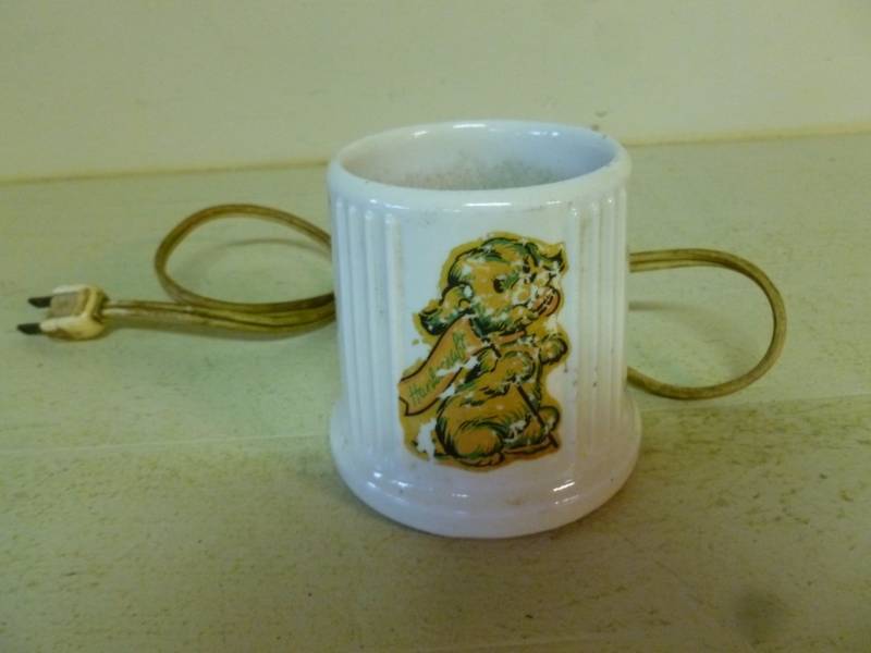 lot 197 image: Vintage Bottle Warmer