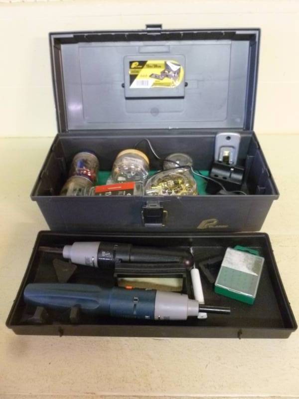 lot 200 image: Tools