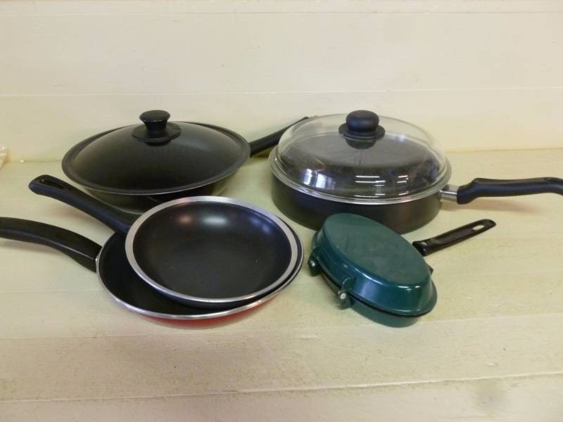 lot 211 image: Kitchen