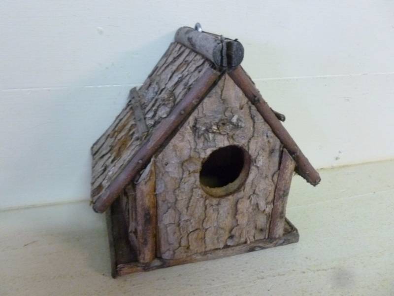 lot 219 image: Bird House