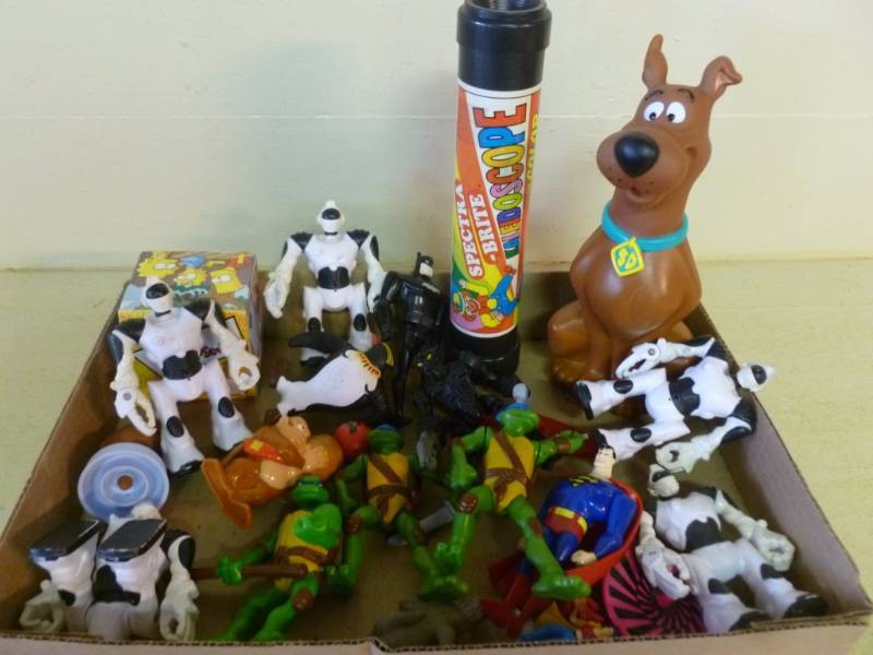lot 223 image: Toy Figurines