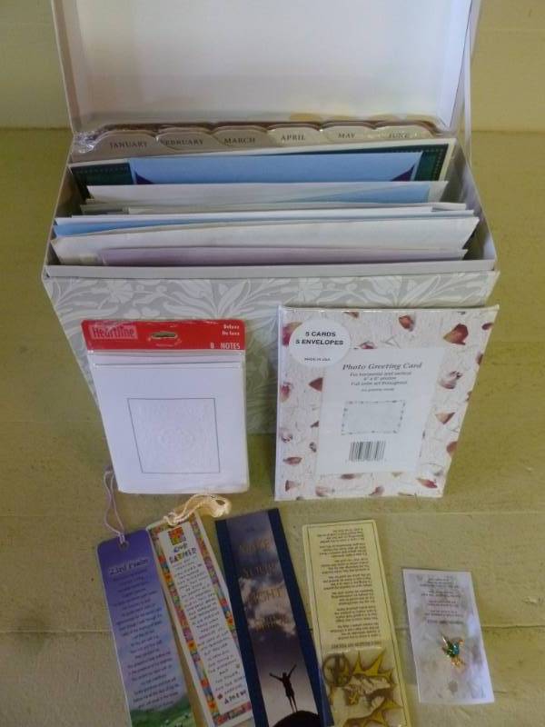 lot 237 image: Greeting Cards