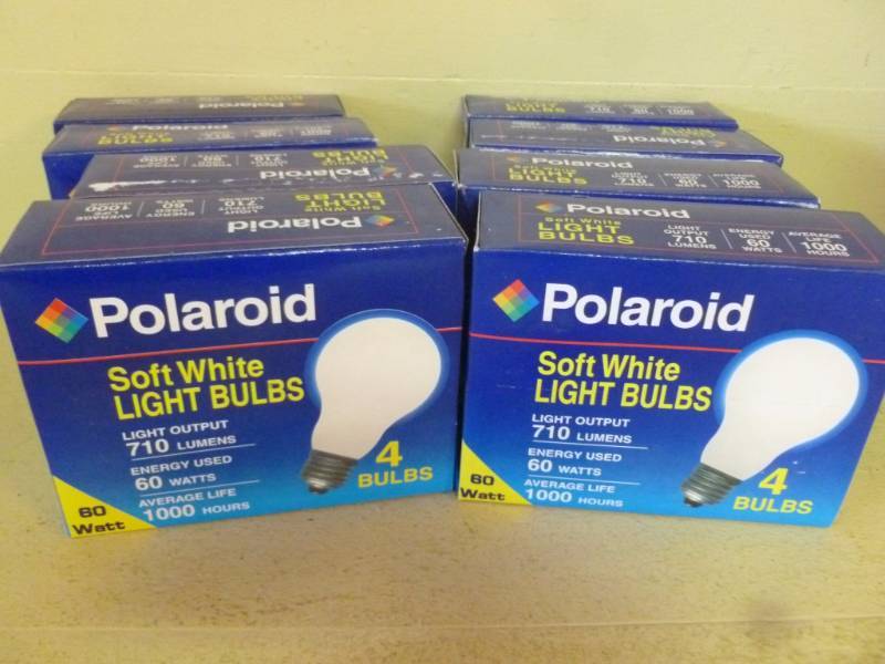 lot 252 image: New Light Bulbs