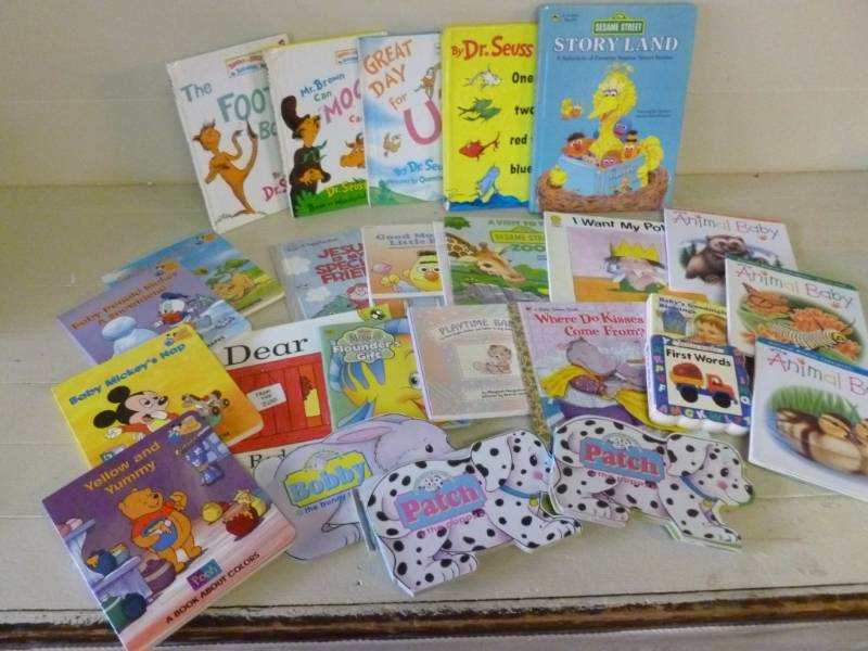 lot 275 image: Kids Books