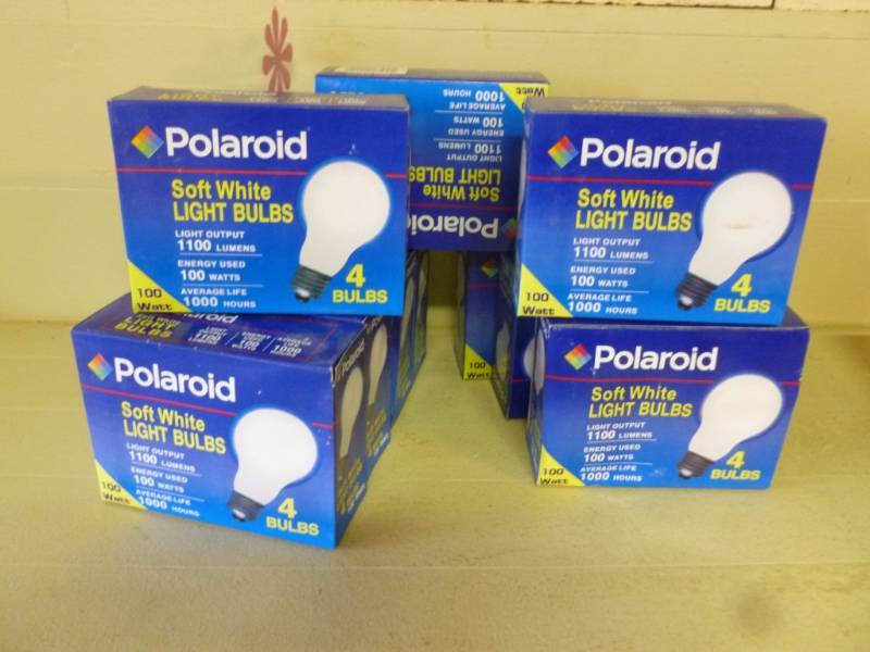 lot 280 image: New Light Bulbs