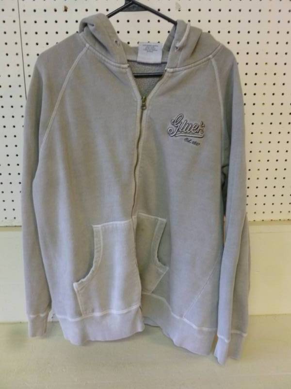 lot 291 image: Gluek Beer Sweatshirt