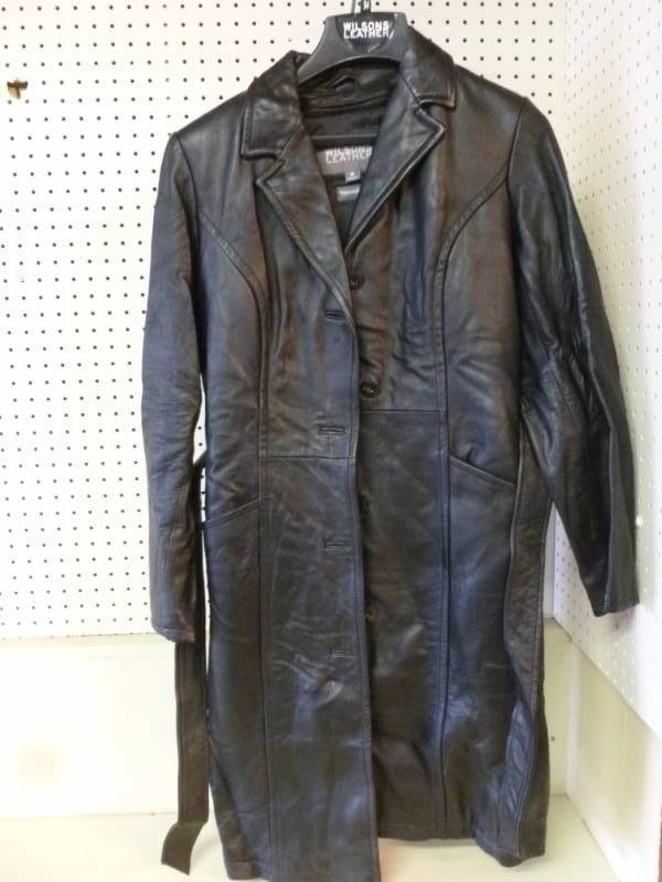 lot 293 image: Ladies Leather Jacket
