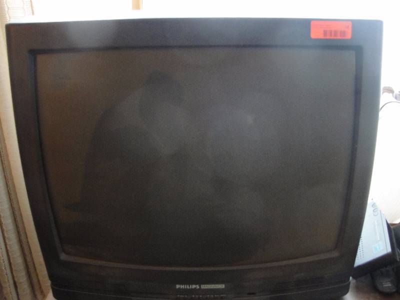 2 TVs, Electronics