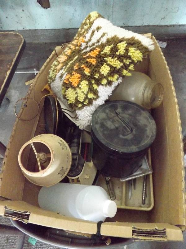 Lot of Kitchen Items