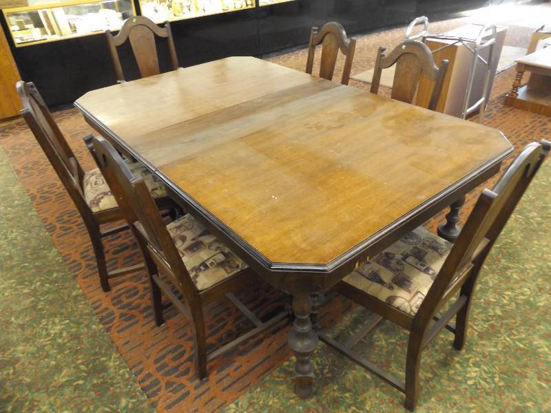 Vintage Dining Room Table