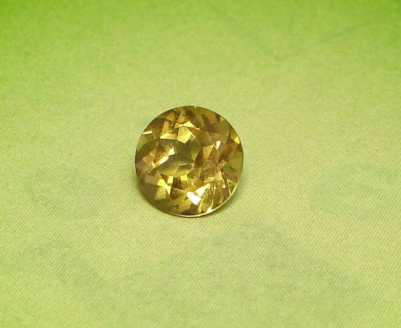 Round Golden Green TOURMALINE
