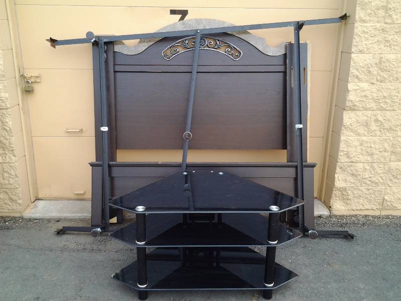 lot 31 image: FullQueen Bed Frame, Headboard, Footboard, Entertainment Stand