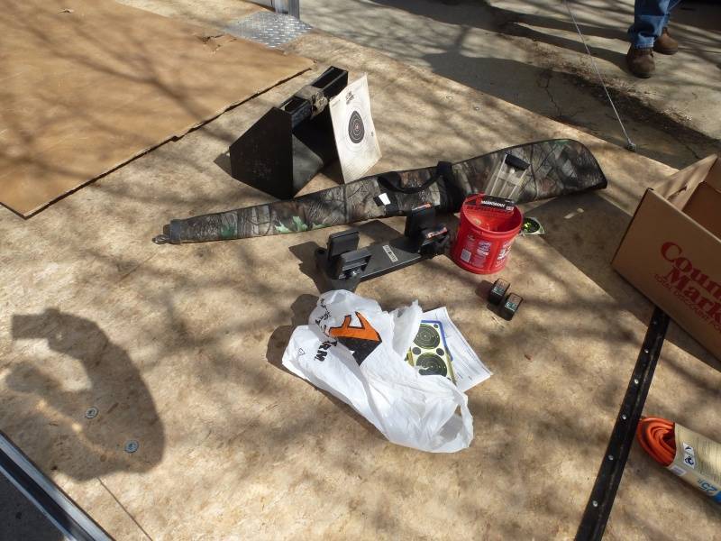 lot 31 image: .22 Cal Bullet Trap & Shooting Accesorys