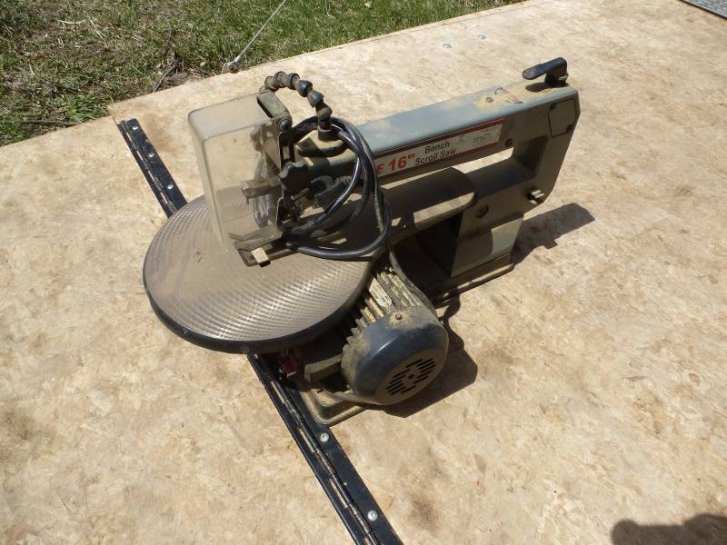 lot 50 image: Ace Bench Scroll Saw