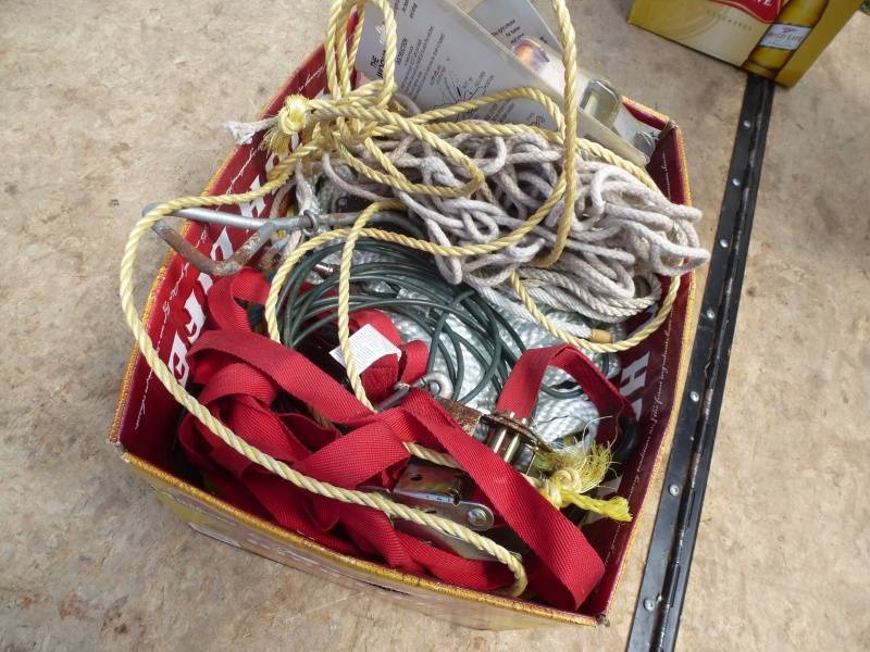 lot 54 image: Box of Ropes, Straps & Sprinkler