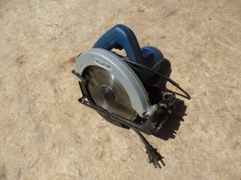 lot 68 image: HDC Circular Saw