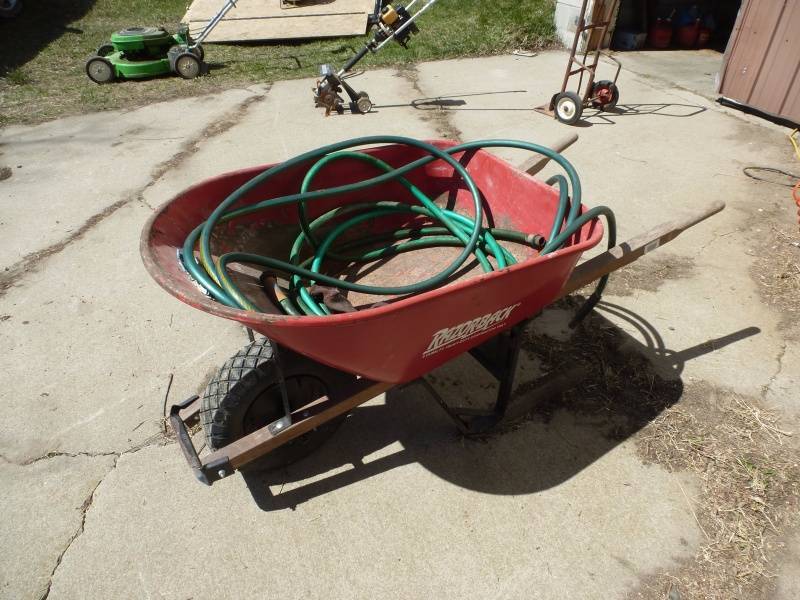 lot 94 image: Razor Back Wheel Barrel