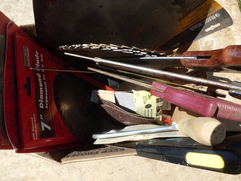 lot 110 image: Box of Wood Hand Saws