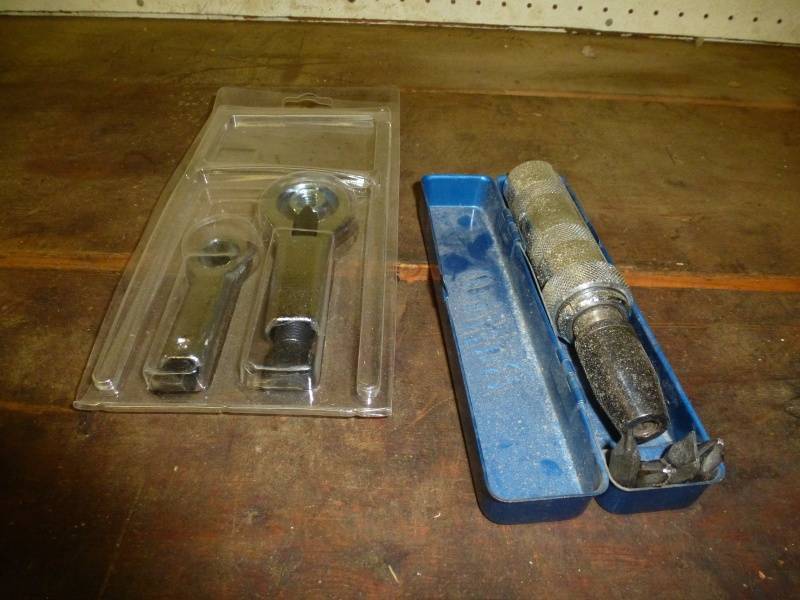 lot 116 image: Buffalo Nut Breaker set