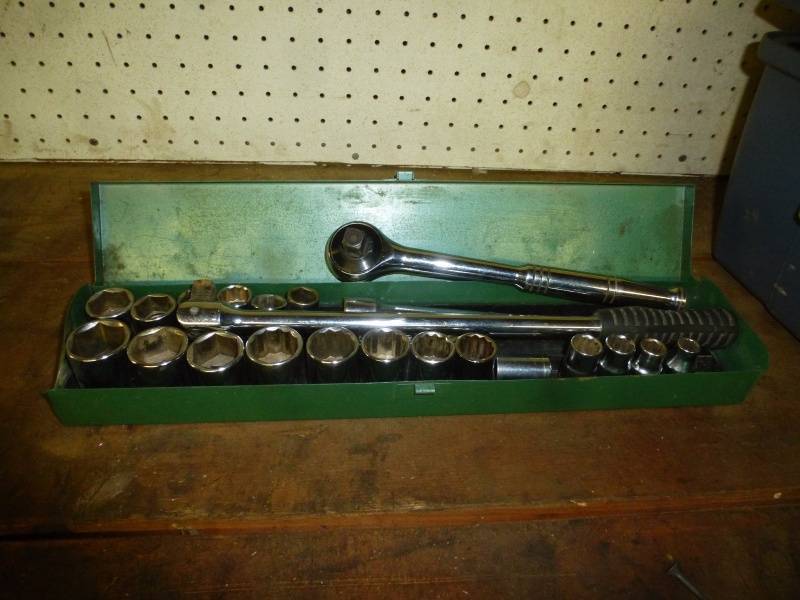 lot 136 image: Socket Set with breaker bar