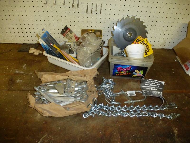 lot 164 image: Gas Can, Funnels, chains, Fasteners saw blade