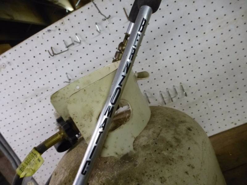 lot 165 image: 20 lb Tank LP with torch