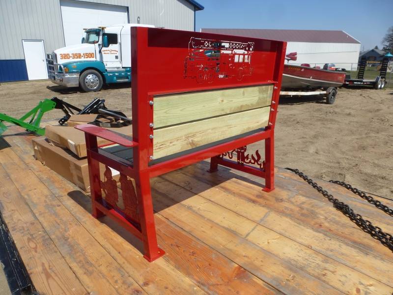 lot 17 image: Fireman Scene Park Bench