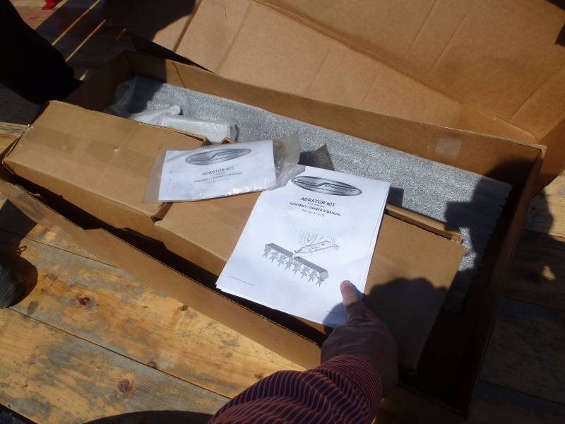 lot 12 image: Lawn Aerator