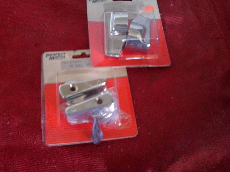 SMALL AND LARGE HOODED LEVER HANDLE