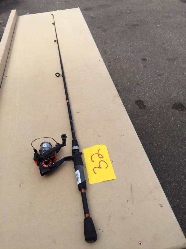 lot 32 image: Ready 2 Fish Telescopic Spin Combo with Kit AL-562MLS