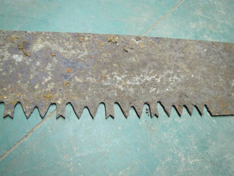 lot 3 image: Vintage Saw Blade 6 Foot Long