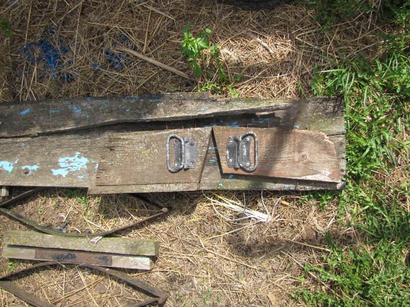 lot 30 image: Vintage Buggy Parts
