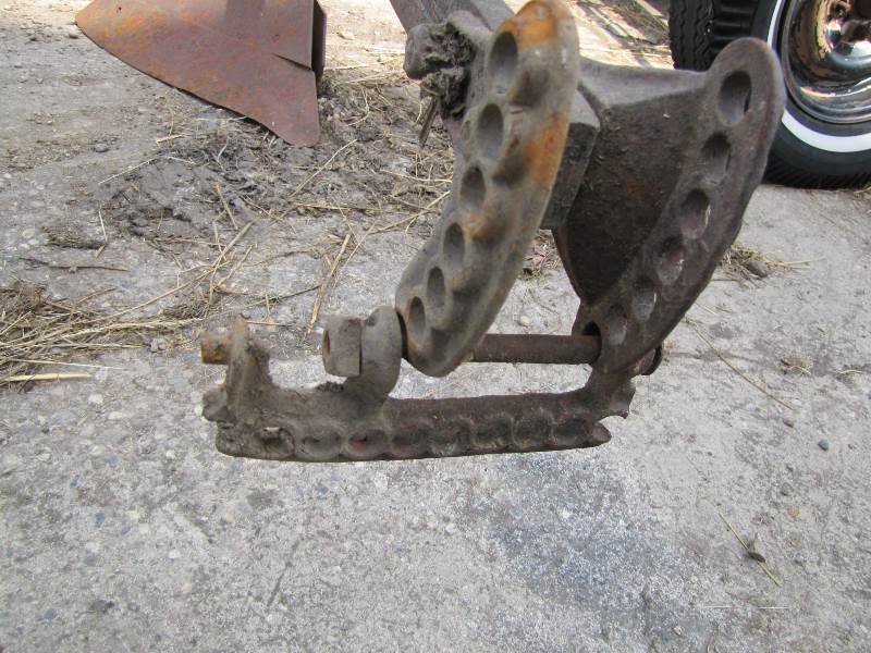 lot 40 image: Vintage Single Bottom Walking Plow #1