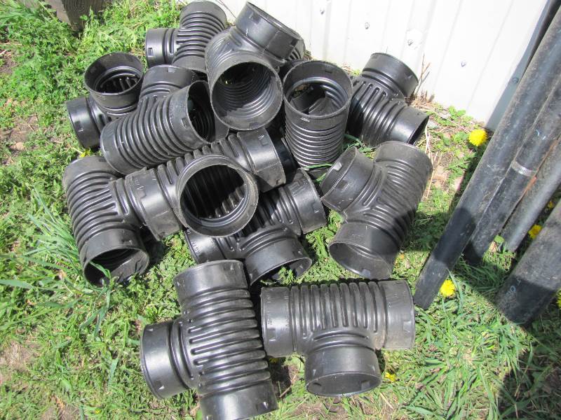 lot 37 image: Plumbing Hardware