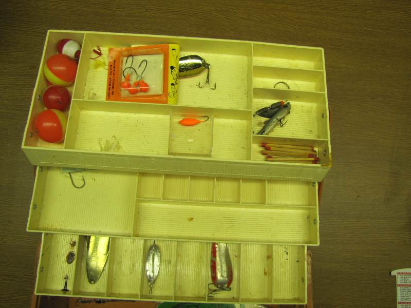 lot 63 image: Tackle Box w tackle #3