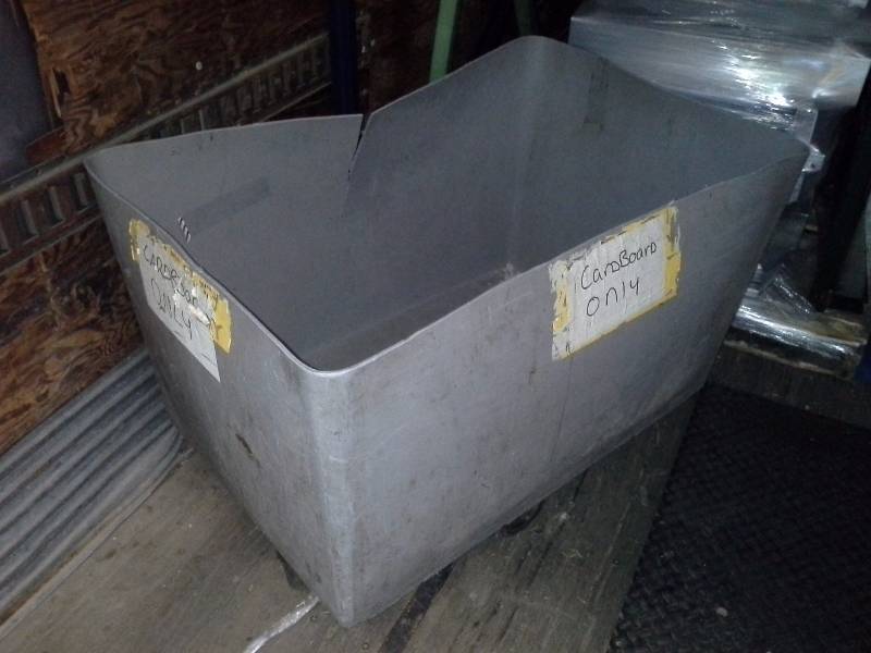 Plastic Tub on Wheels