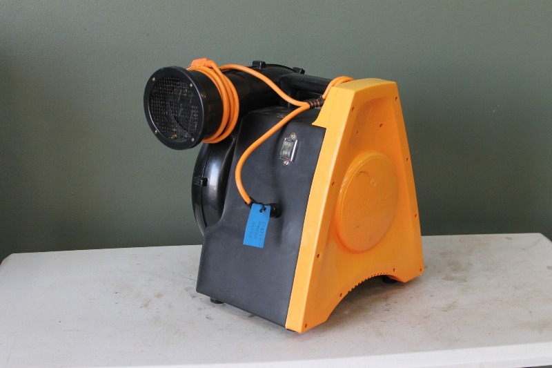 lot 14 image: ZOOM Blower - 1.5HP