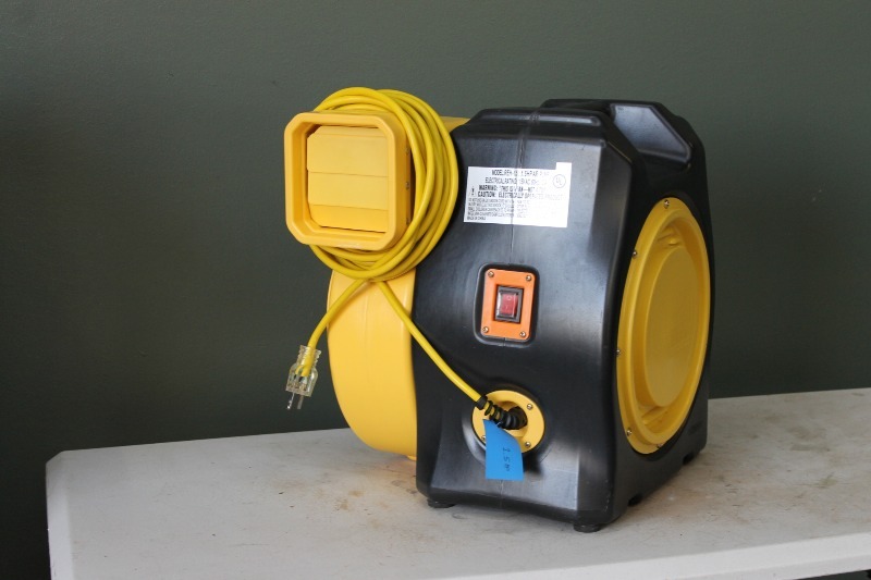 lot 15 image: ZOOM XLT Blower - 1.5HP