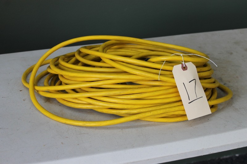 lot 17 image: 100 12 gauge extension cord